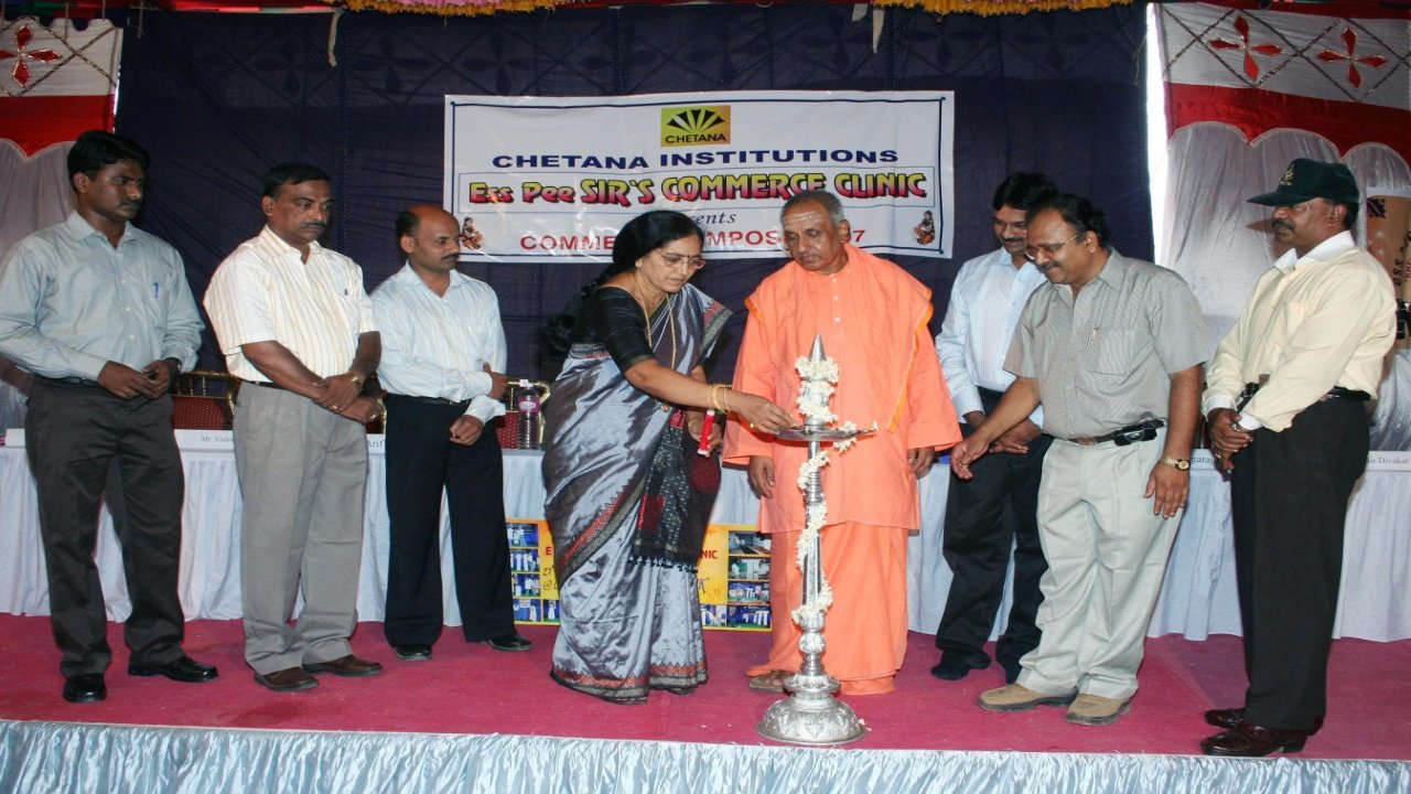Dr.Vijayalakshmi Veeramachaneni